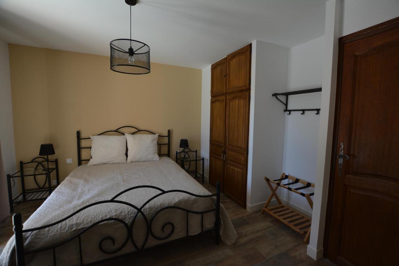 La Villa Des Moulins Калвисон Екстериор снимка